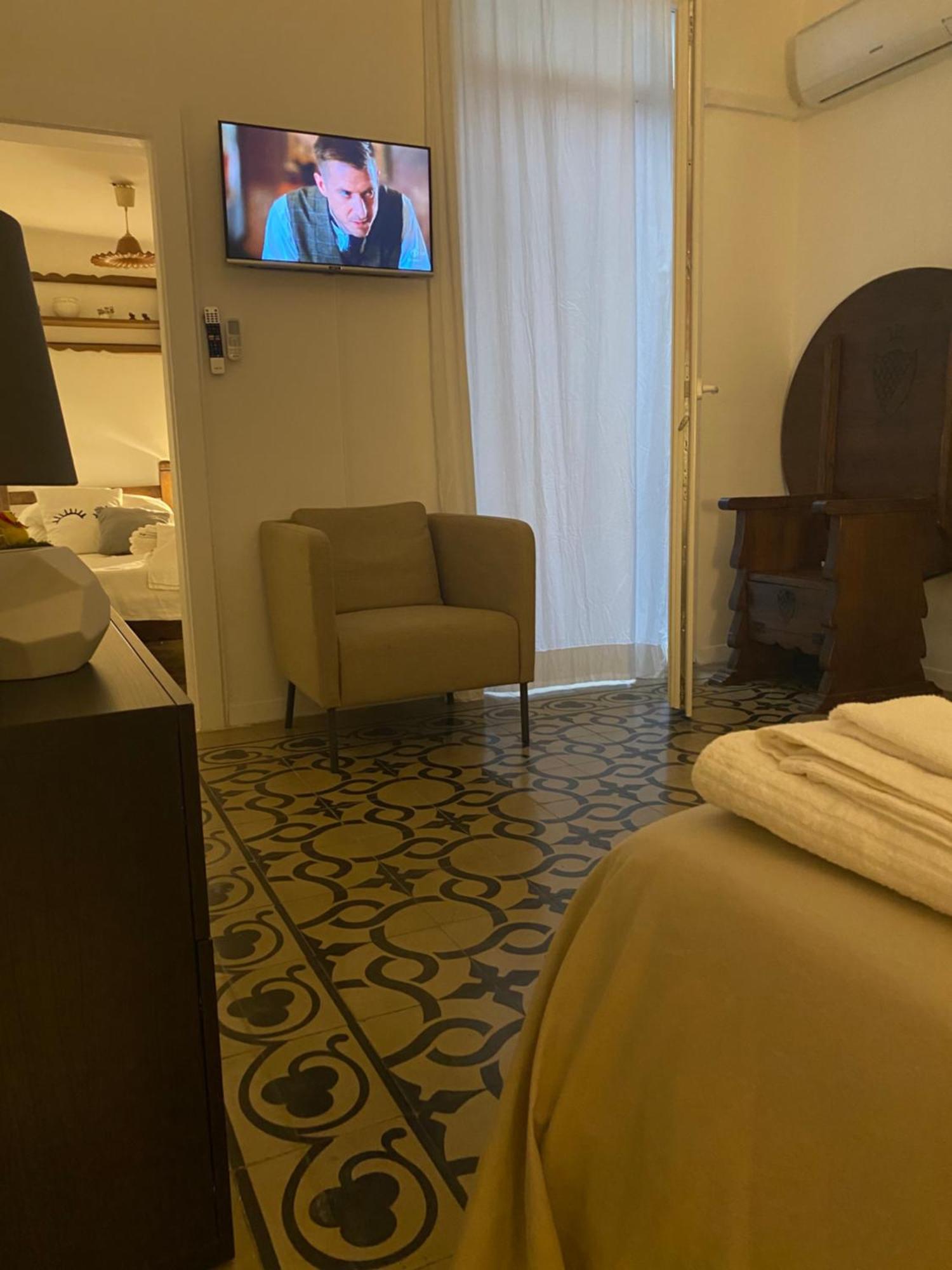 Casaro Stazione Apartment บารี ภายนอก รูปภาพ